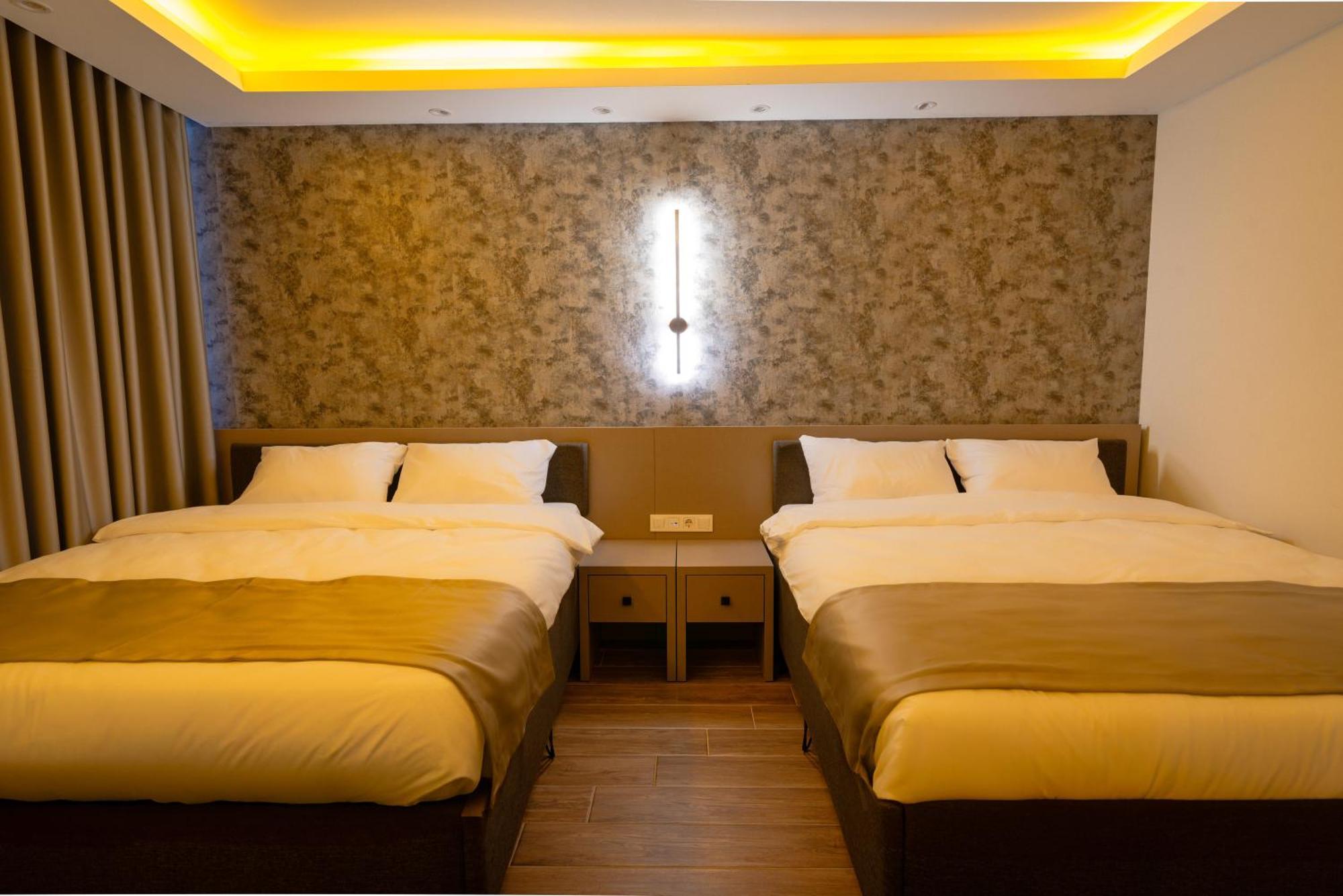 Huzur Hotel